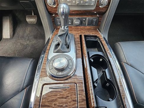 Used 2020 Nissan Armada SL w/ Premium Package image 24