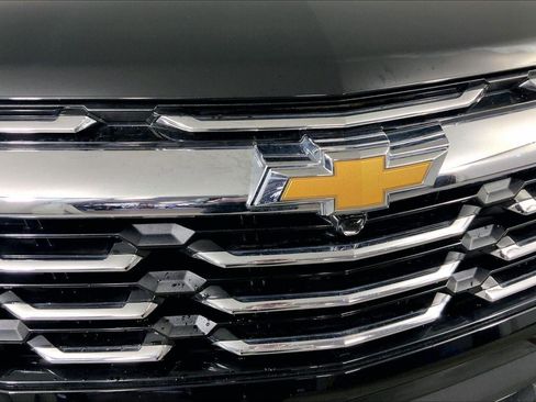 Used 2025 Chevrolet Equinox LT image 28