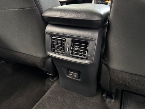 Used 2024 Toyota RAV4 XLE FWD image 44