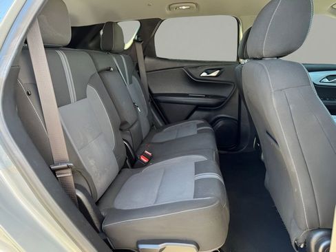 Used 2023 Chevrolet Blazer LT image 8