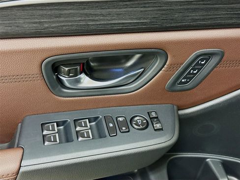 New 2026 Honda Pilot image 17