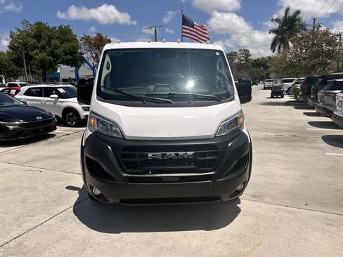 Used 2025 RAM ProMaster 2500 w/ Convenience Group FWD image 19