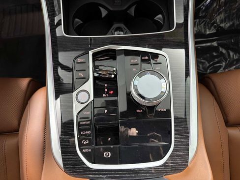 New 2026 BMW X5 xDrive40i w/ Executive Package image 17