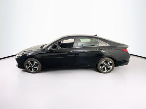 Used 2023 Hyundai Elantra SEL w/ Convenience Package FWD image 8