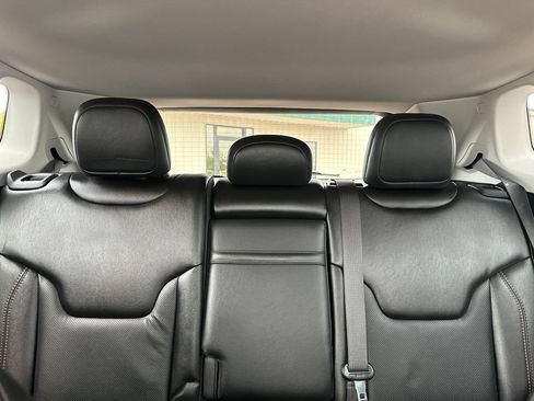 Used 2019 Jeep Compass Limited AWD/4WD image 33