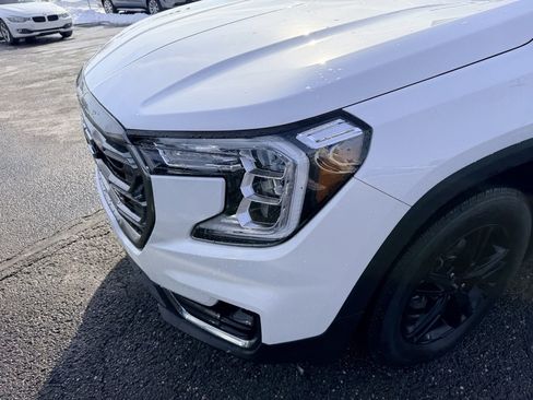 Used 2022 GMC Terrain AT4 w/ Infotainment Package II image 11