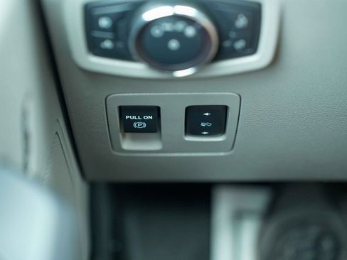 Used 2019 Ford F150 XLT w/ Equipment Group 302A Luxury AWD/4WD image 28