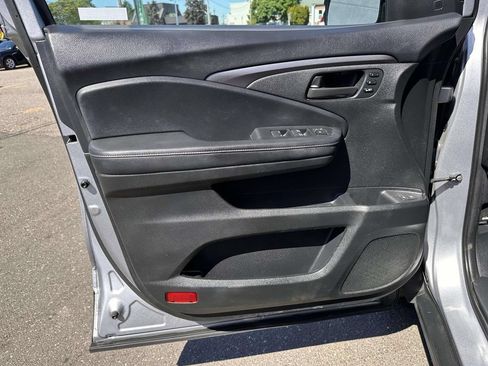 Used 2023 Honda Passport EX-L image 8