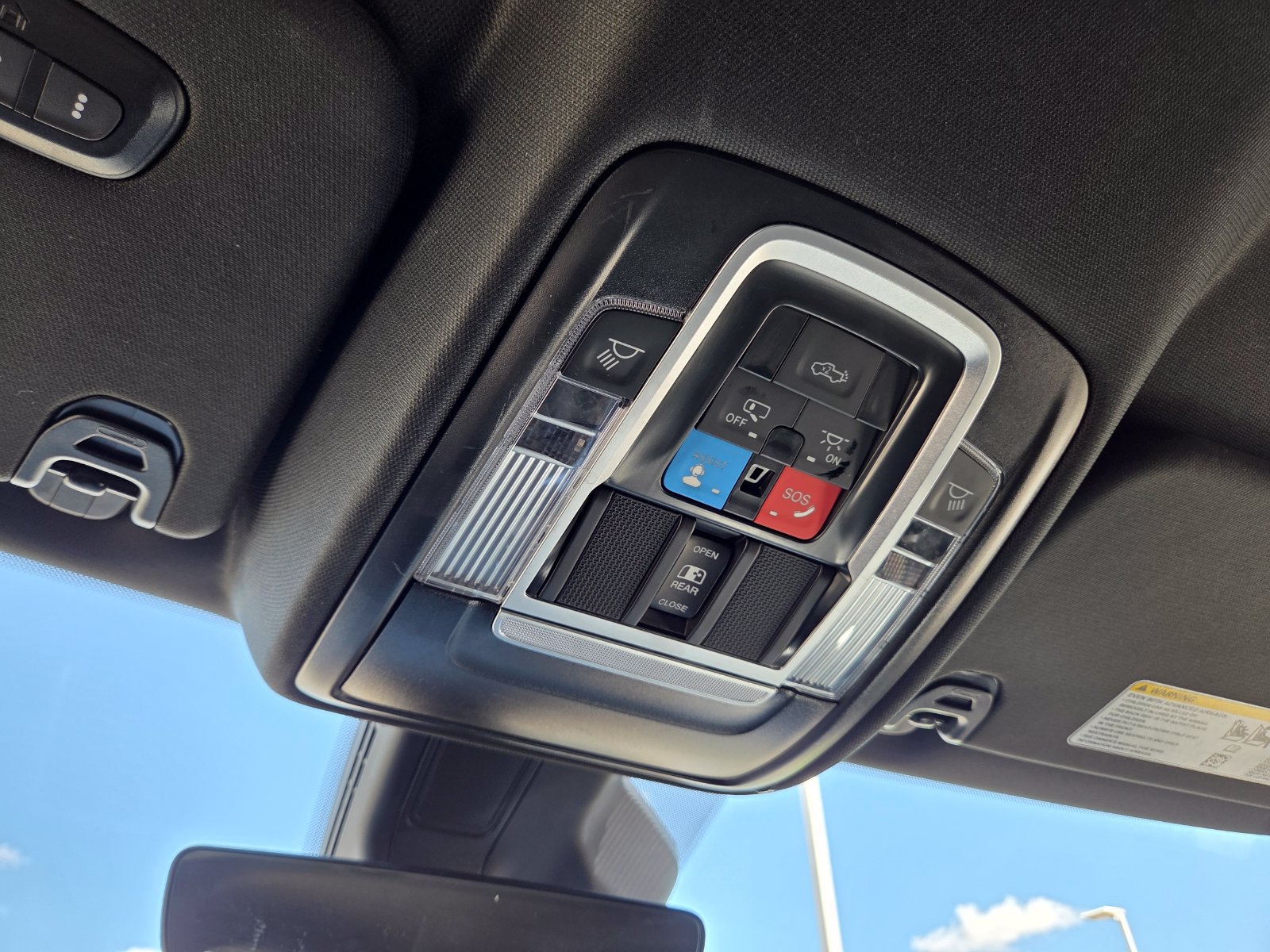 Used 2025 RAM 1500 Big Horn AWD/4WD image 40