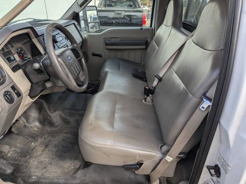 Used 2008 Ford F350 XL image 9
