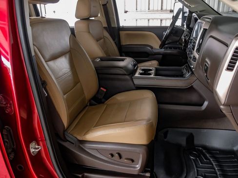 Used 2019 GMC Sierra 3500 Denali w/ Duramax Plus Package AWD/4WD image 30