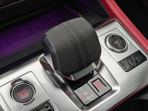 Used 2023 Jaguar F-PACE R-Dynamic S image 12