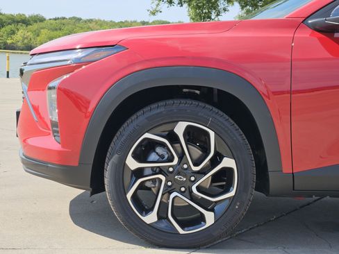 New 2026 Chevrolet Trax RS w/ Driver Confidence Package FWD image 6
