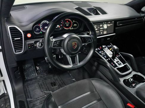 Used 2021 Porsche Cayenne GTS AWD/4WD image 16