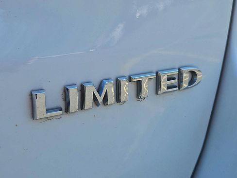 Used 2021 Jeep Grand Cherokee Limited w/ Premium Lighting Group AWD/4WD image 31