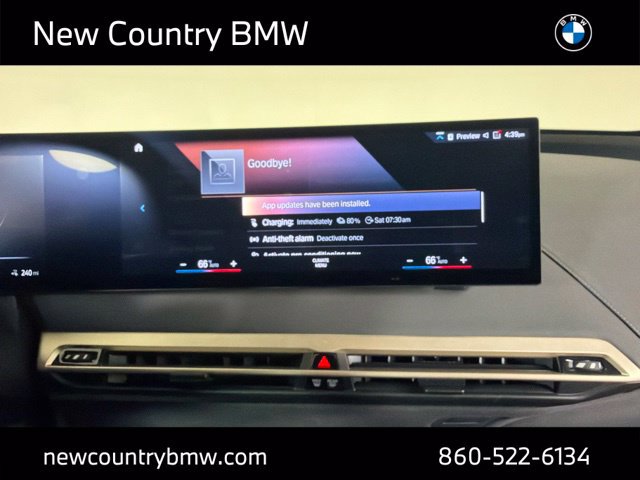 Used 2023 BMW iX xDrive50 w/ Sport Package AWD/4WD image 22