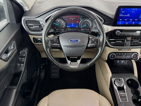 Used 2021 Ford Escape SEL image 16