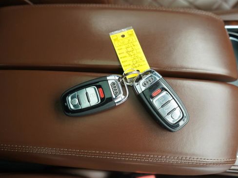 Used 2016 Audi A8 L 4.0T w/ Driver Assistance Package image 73