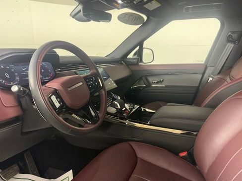 Used 2023 Land Rover Range Rover Sport SE Dynamic image 16