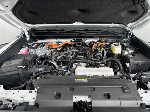 New 2025 Toyota Tacoma Trailhunter image 30