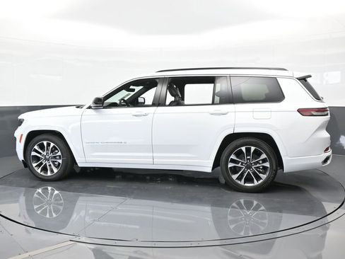 Used 2024 Jeep Grand Cherokee L Overland image 3