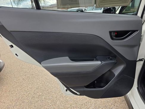 Certified 2025 Subaru Crosstrek 2.0i Premium AWD/4WD image 18