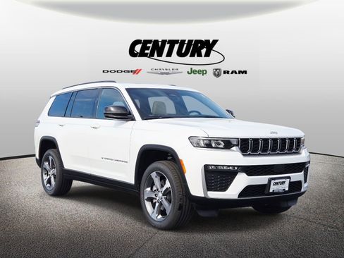 New 2026 Jeep Grand Cherokee L Limited AWD/4WD image 1