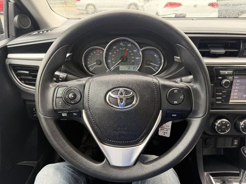 Used 2016 Toyota Corolla L FWD image 26