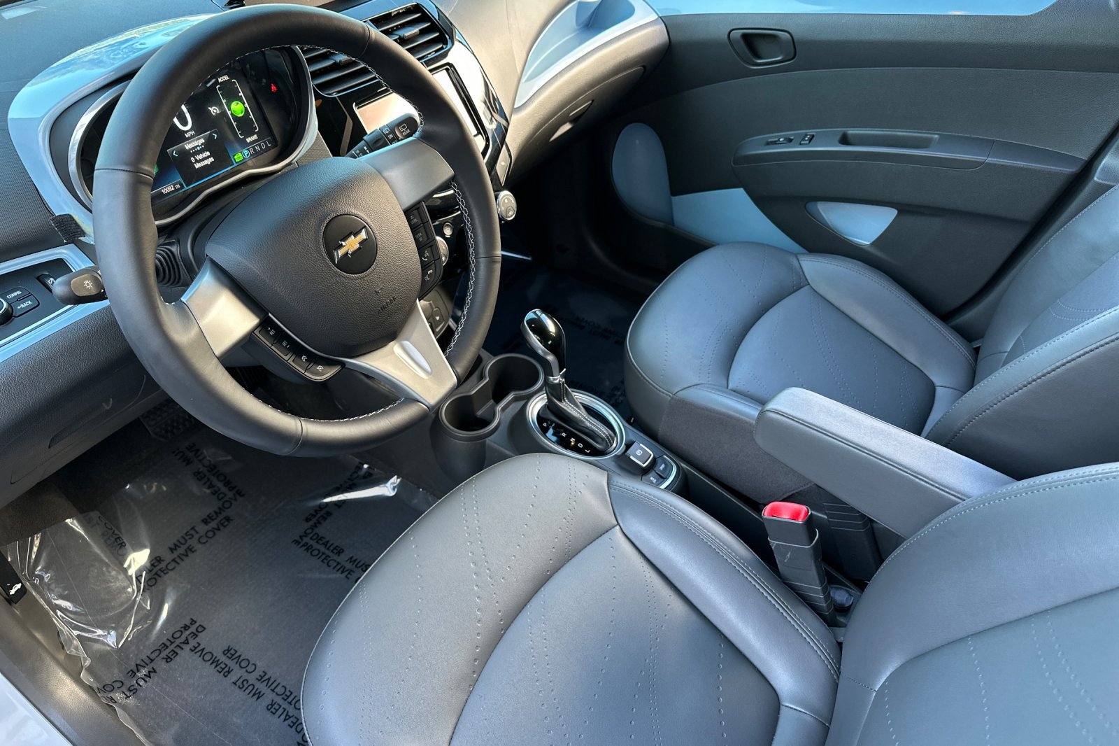 Used 2014 Chevrolet Spark LT FWD image 11