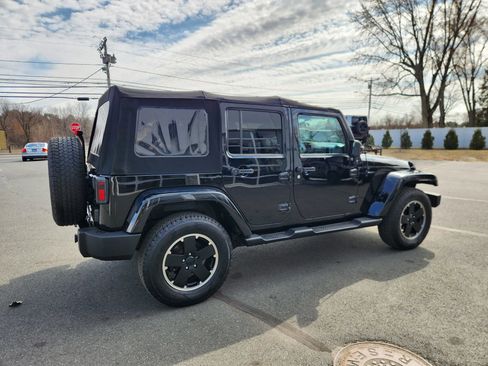 Used 2012 Jeep Wrangler Unlimited Sahara image 13