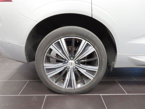 Used 2023 Volvo XC60 B5 Plus AWD/4WD image 39