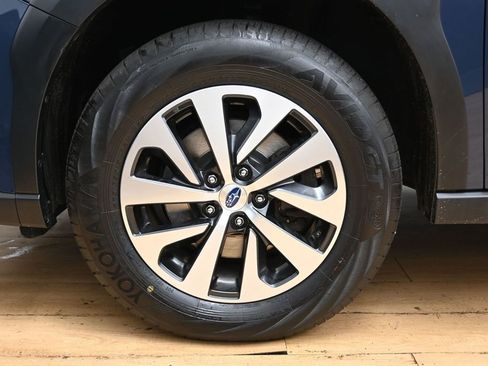 Used 2023 Subaru Outback Premium AWD/4WD image 11