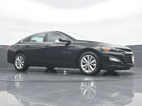 Used 2025 Chevrolet Malibu LT FWD image 32