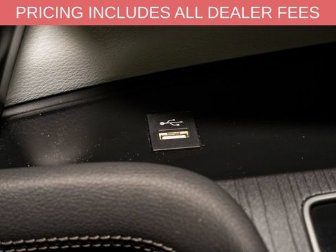 Certified 2025 Toyota Sienna XLE FWD image 16