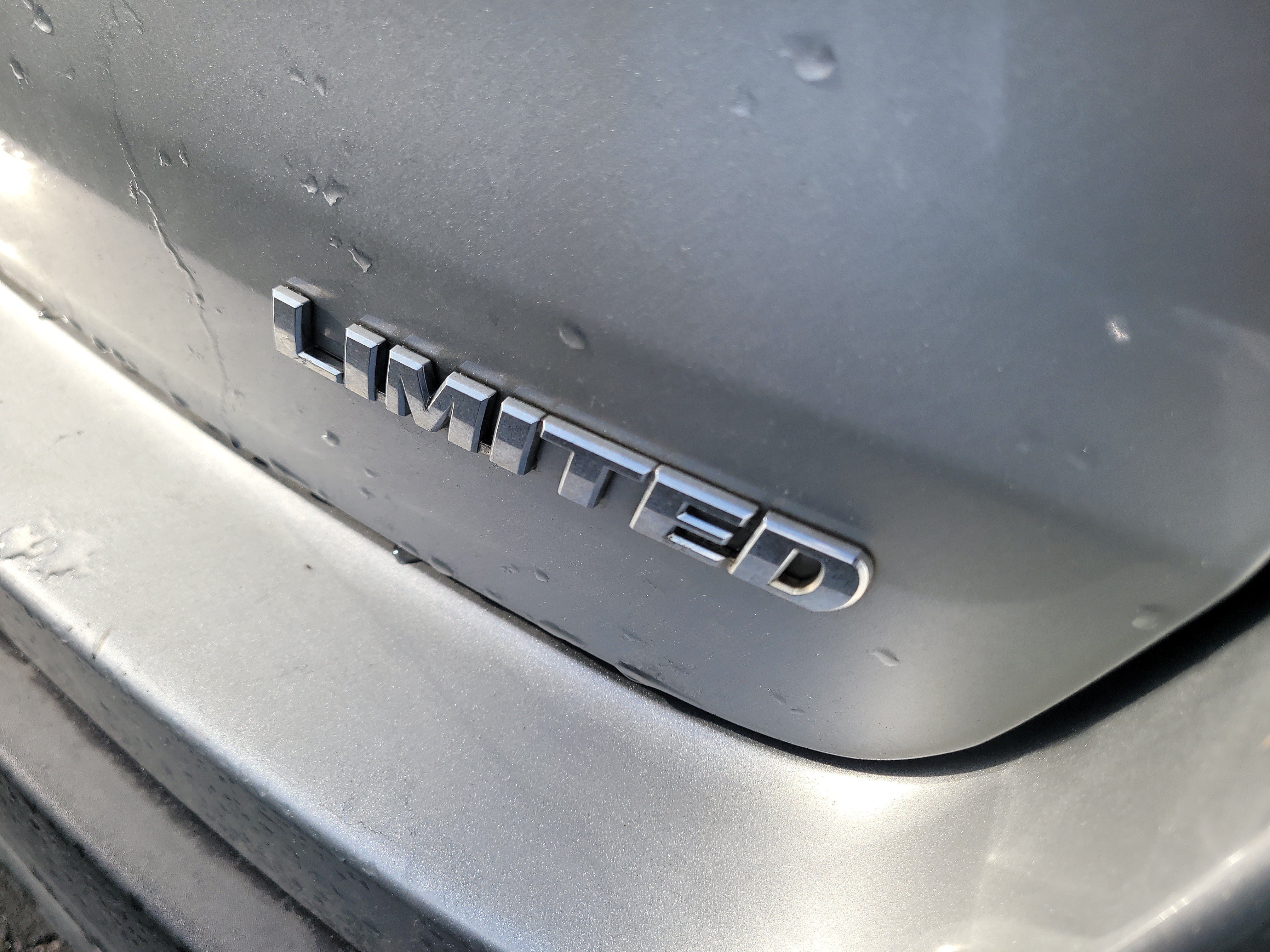Used 2018 Toyota Highlander Limited FWD image 10