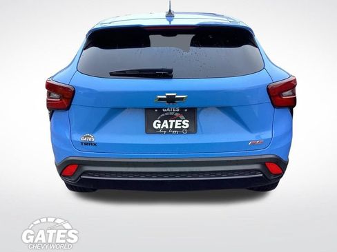 Used 2024 Chevrolet Trax RS FWD image 8