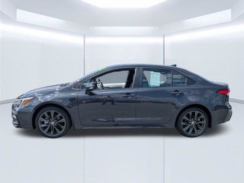 Used 2025 Toyota Corolla SE FWD image 7