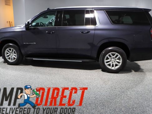 Used 2023 Chevrolet Suburban LT image 10