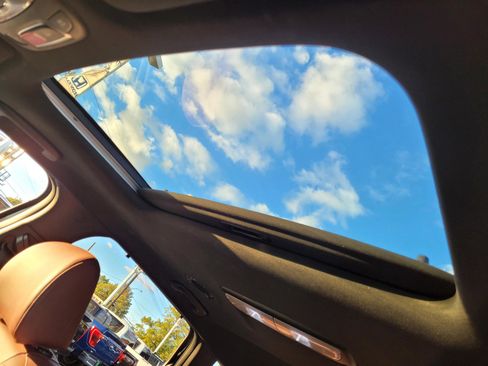 Used 2023 Kia Telluride EX image 33