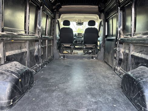 Used 2023 RAM ProMaster 2500 FWD image 5