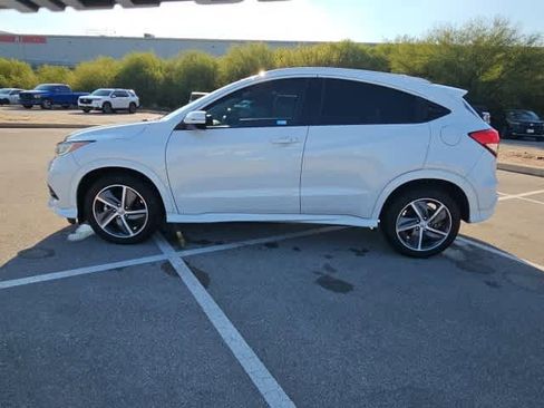 Used 2019 Honda HR-V Touring image 9