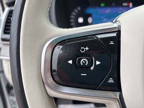 Certified 2023 Volvo XC90 B5 Plus w/ Protection Package Premier image 22