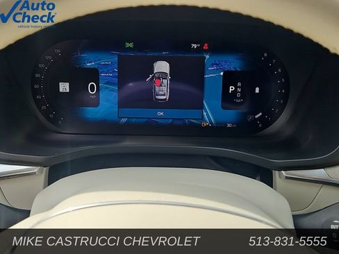 Used 2023 Volvo XC60 B5 Plus AWD/4WD image 15