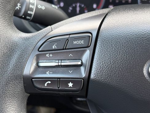 Used 2023 Hyundai Kona SE FWD image 18