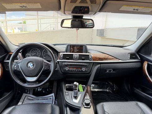 Used 2014 BMW 328i xDrive Sedan AWD/4WD image 9