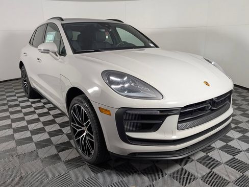 New 2026 Porsche Macan S image 9