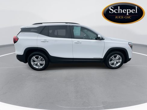 Certified 2024 GMC Terrain SLE w/ Driver Convenience Package image 9