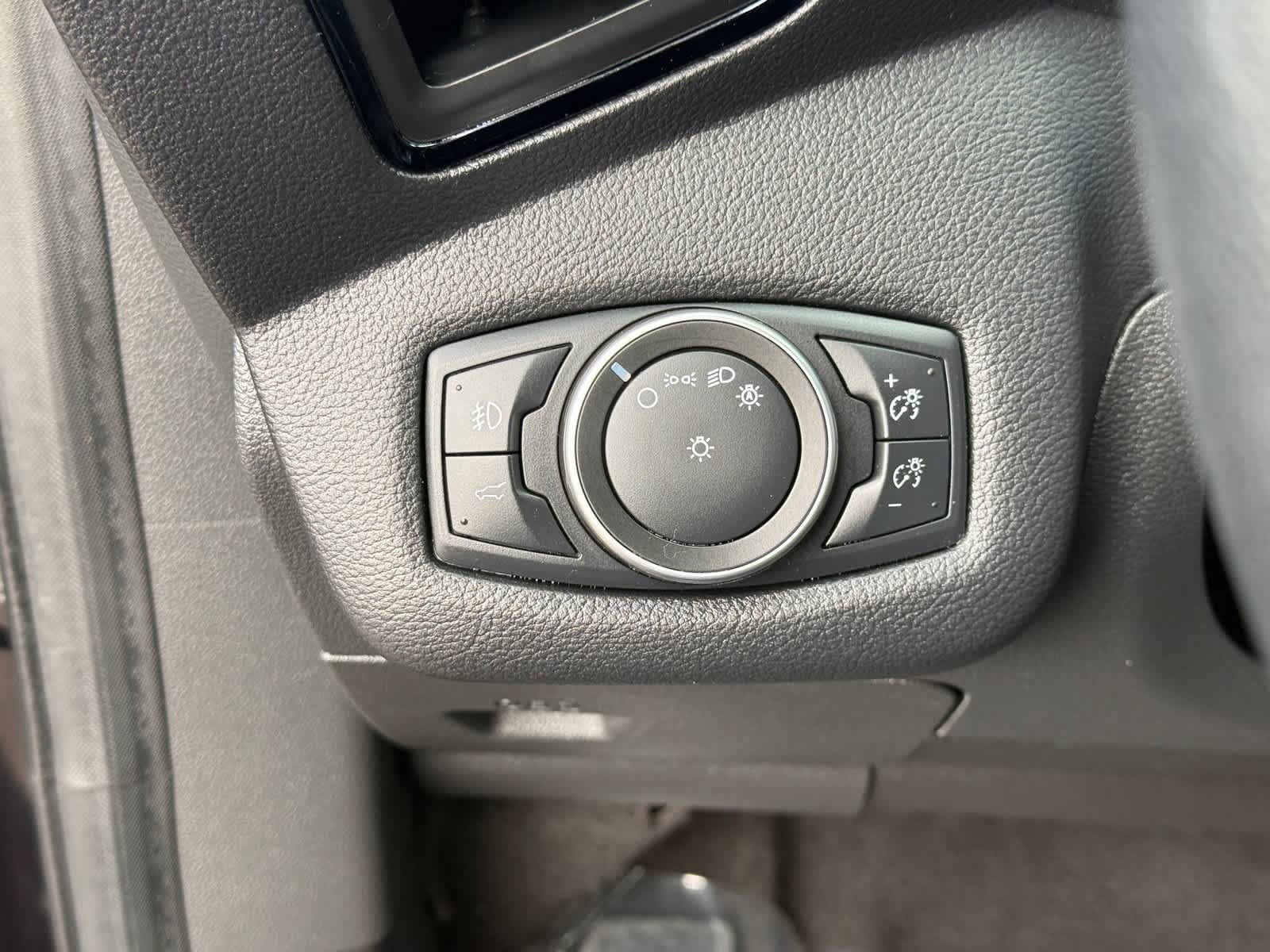 Used 2019 Ford Escape Titanium FWD image 19