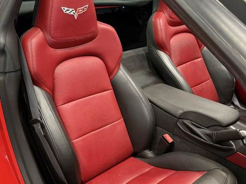 Used 2013 Chevrolet Corvette Grand Sport w/ 2LT Preferred Equipment Group RWD image 31