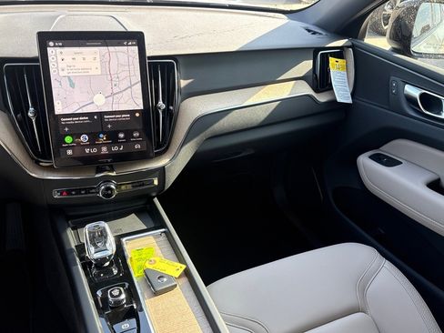 New 2026 Volvo XC60 B5 Plus w/ Protection Package Premier image 11